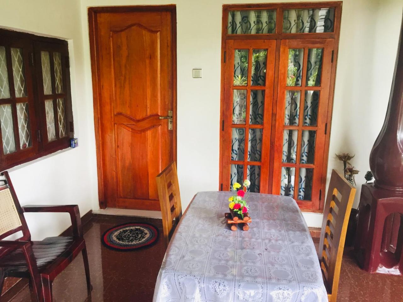 Malee Homestay Polonnaruwa Εξωτερικό φωτογραφία