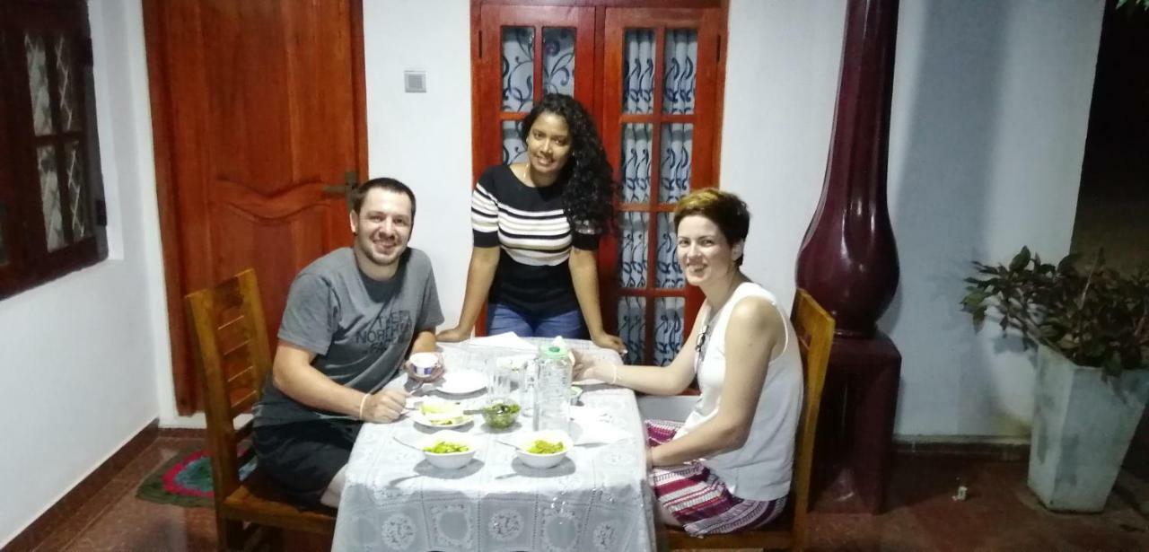 Malee Homestay Polonnaruwa Εξωτερικό φωτογραφία