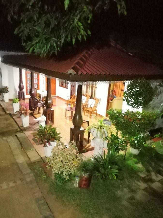 Malee Homestay Polonnaruwa Εξωτερικό φωτογραφία